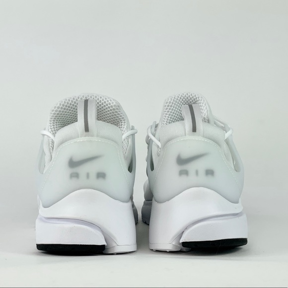 Nike Air Presto Essential Running Shoe - Picture 5 of 8